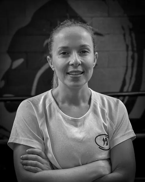 Charlotte, coach de krav maga au Toulouse Fight Club